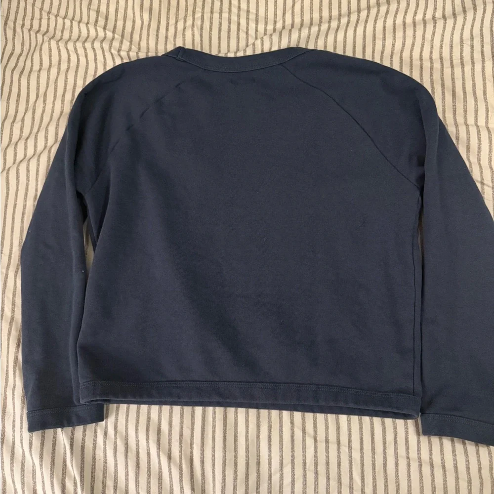 Gymboree navy blue shirt “Love to explore” size 7/8
